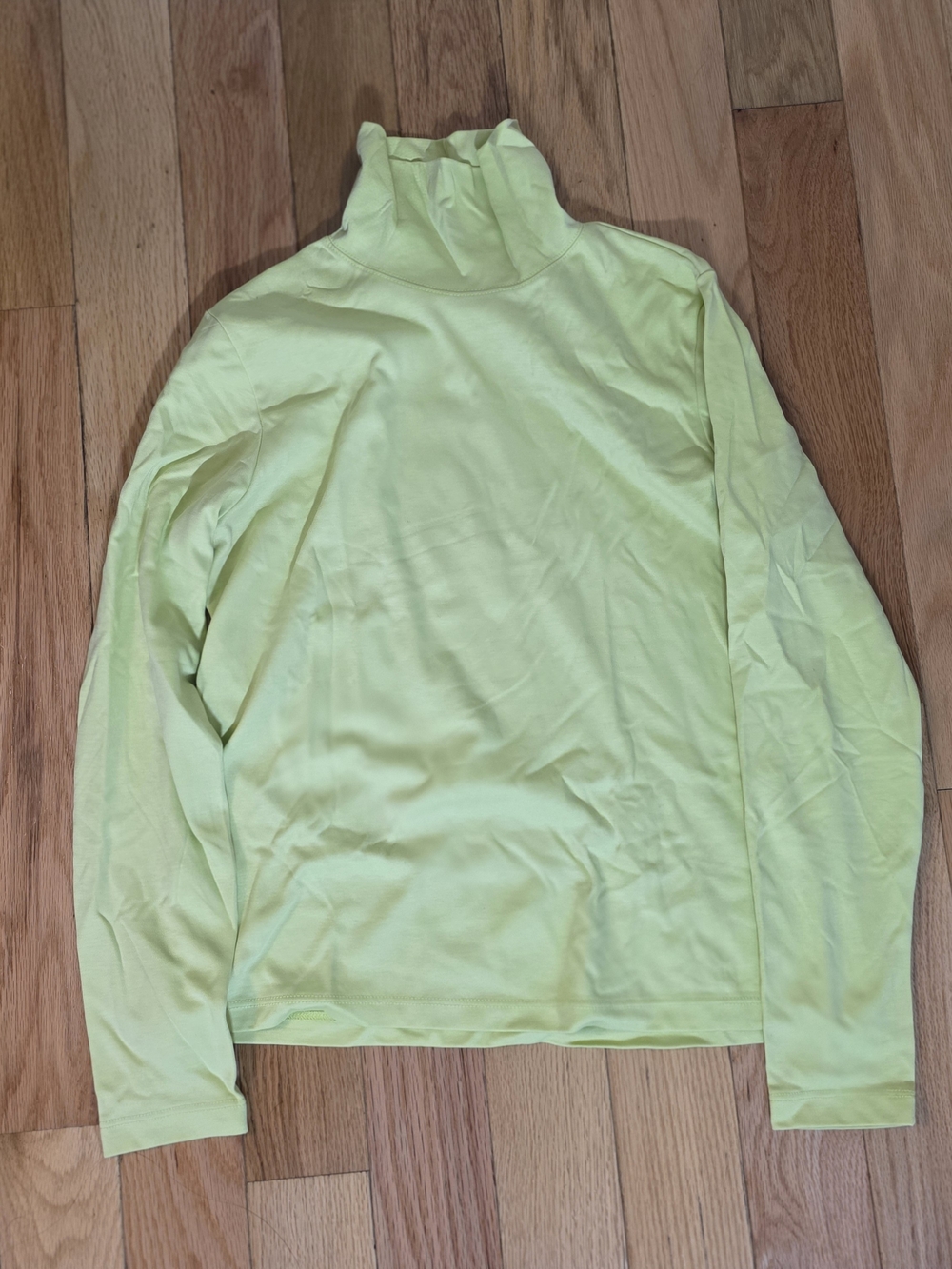 L.L. Bean Pale Yellow Men's Turtleneck Sweater